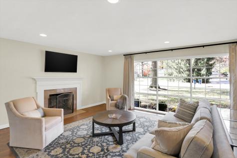 7801 Forest Lane Indianapolis IN 46240