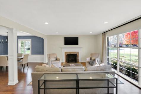 7801 Forest Lane Indianapolis IN 46240