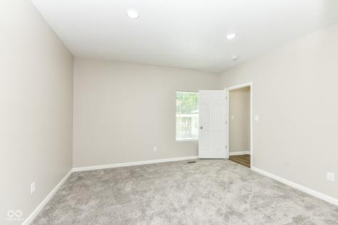 1031 Blaine Avenue Indianapolis IN 46221