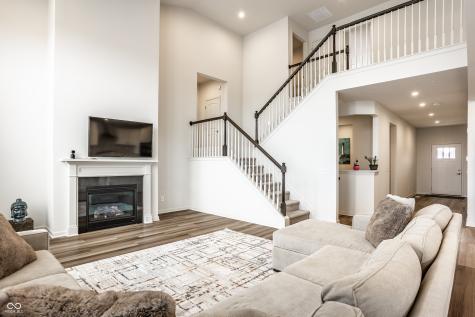 5378 Rose Drive Zionsville IN 46077
