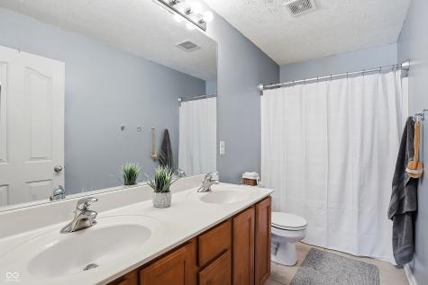 6013 Salisbury Lane Noblesville IN 46062