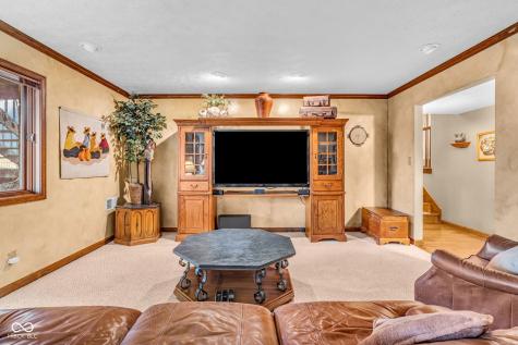 238 Glenbrook Lane Avon IN 46123