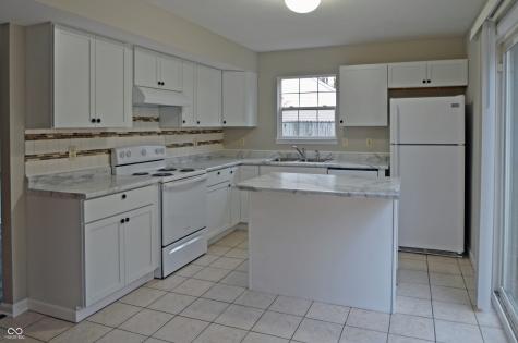 6389 Hillview Circle Fishers IN 46038