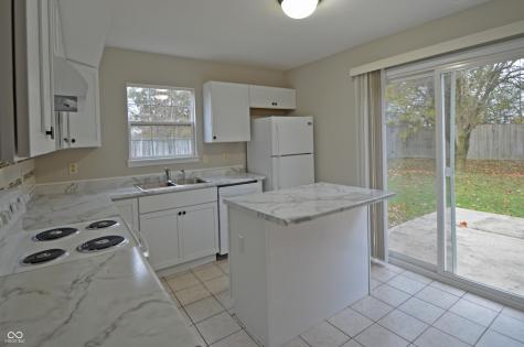 6389 Hillview Circle Fishers IN 46038