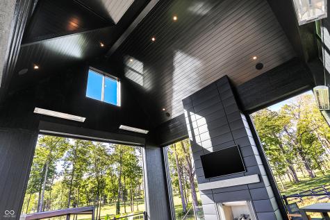 9475 Windy Hills Drive Zionsville IN 46077