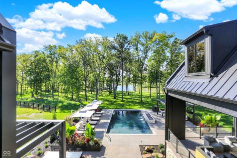 9475 Windy Hills Drive Zionsville IN 46077