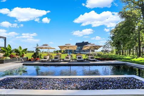 9475 Windy Hills Drive Zionsville IN 46077