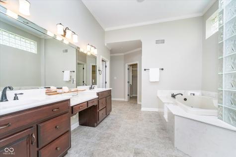 11158 Ravenna Way Indianapolis IN 46236