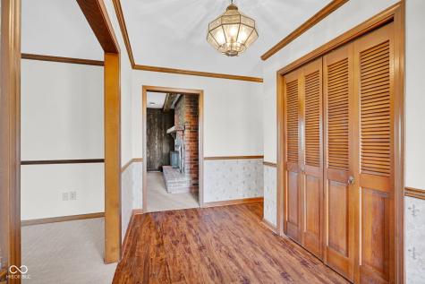 4540 Woodcrest Drive Columbus IN 47203