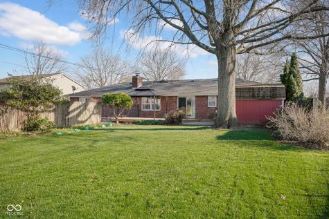 4540 Woodcrest Drive Columbus IN 47203