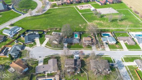 4540 Woodcrest Drive Columbus IN 47203
