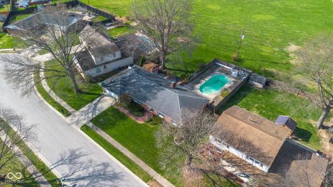 4540 Woodcrest Drive Columbus IN 47203