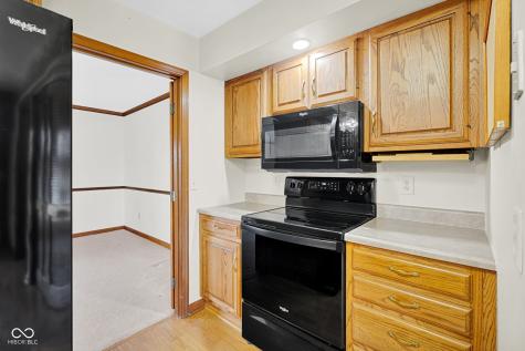 4540 Woodcrest Drive Columbus IN 47203