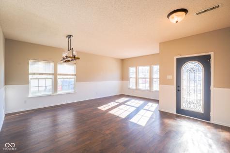 12548 Courage Crossing Fishers IN 46037