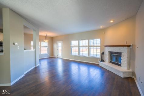 12548 Courage Crossing Fishers IN 46037