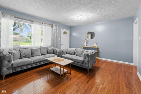 6838 Hi Vu Drive Indianapolis IN 46227