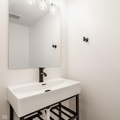 6365 W Oxford Lane Mccordsville IN 46055