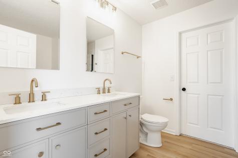 6365 W Oxford Lane Mccordsville IN 46055