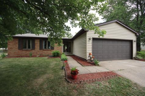 6715 Breeds Hill Drive Indianapolis IN 46237