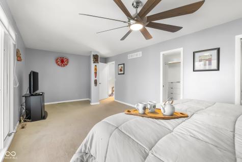 3830 Cove Road Columbus IN 47203