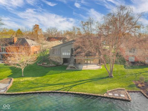 3830 Cove Road Columbus IN 47203