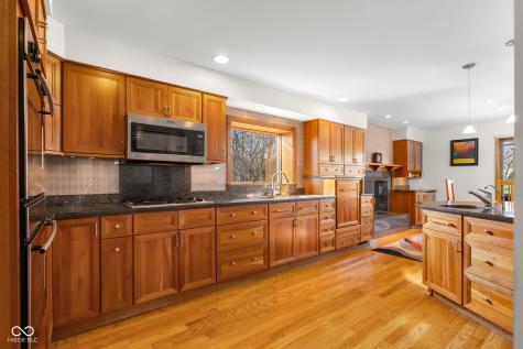3830 Cove Road Columbus IN 47203