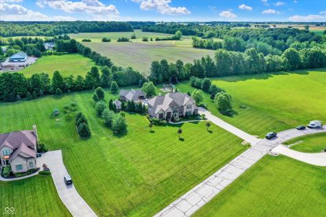 4217 Whitetail Woods Drive Bargersville IN 46106