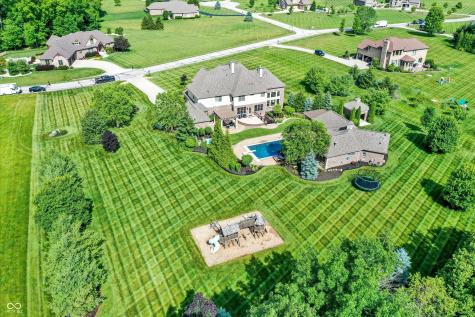 4217 Whitetail Woods Drive Bargersville IN 46106