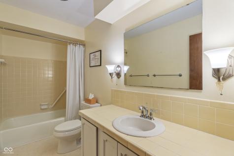 11415 Central Drive E Carmel IN 46032