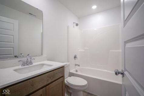 7454 Allesley Drive Avon IN 46123