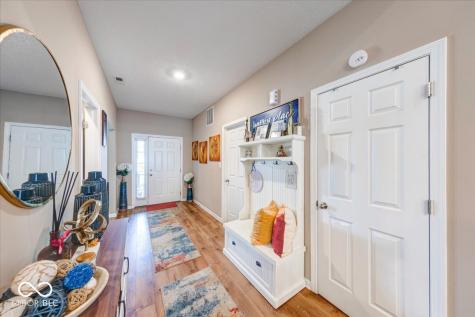 10119 Caprock Canyon Drive Indianapolis IN 46229