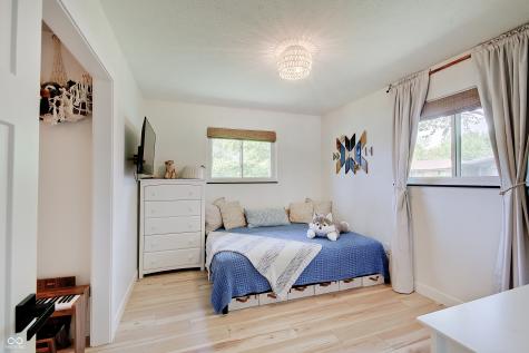 8049 Burn Court Indianapolis IN 46217