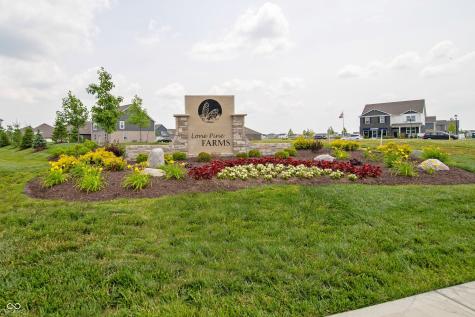 5924 Norfolk Row Greenwood IN 46143
