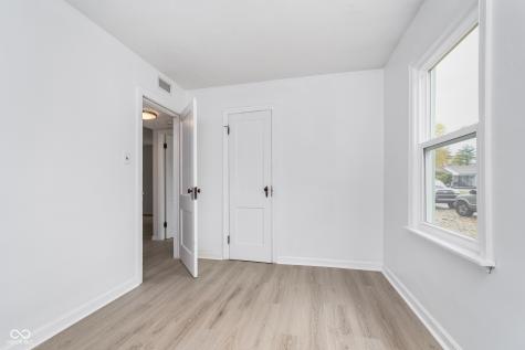 501 Manhattan Avenue Indianapolis IN 46241