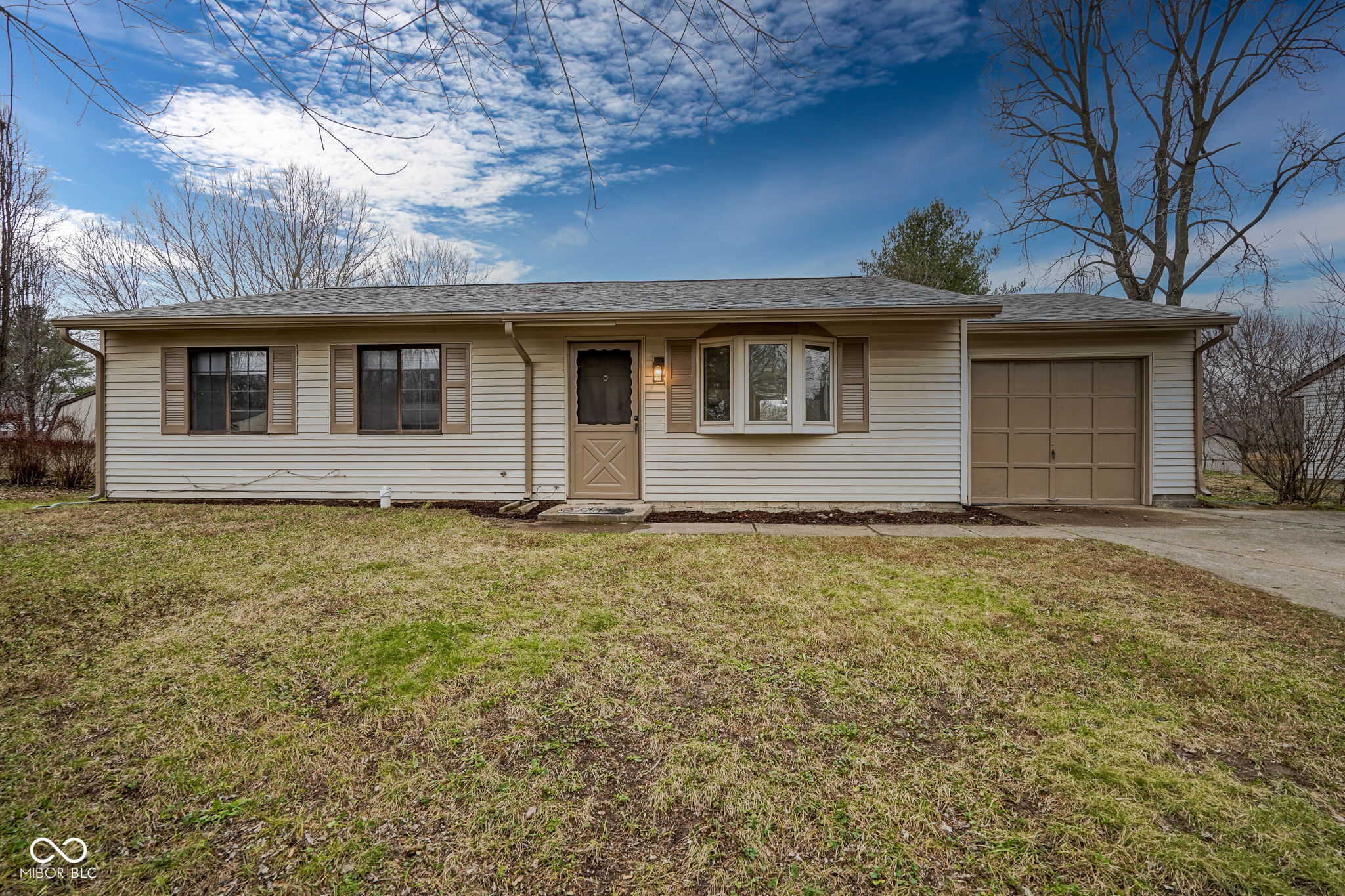 8632 Zephyr Drive Indianapolis IN 46217