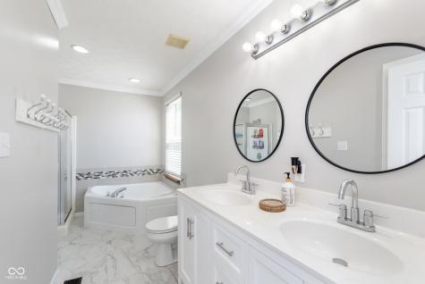 12581 Brookhaven Drive Fishers IN 46037