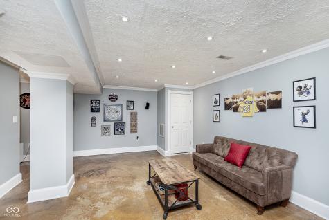 12581 Brookhaven Drive Fishers IN 46037