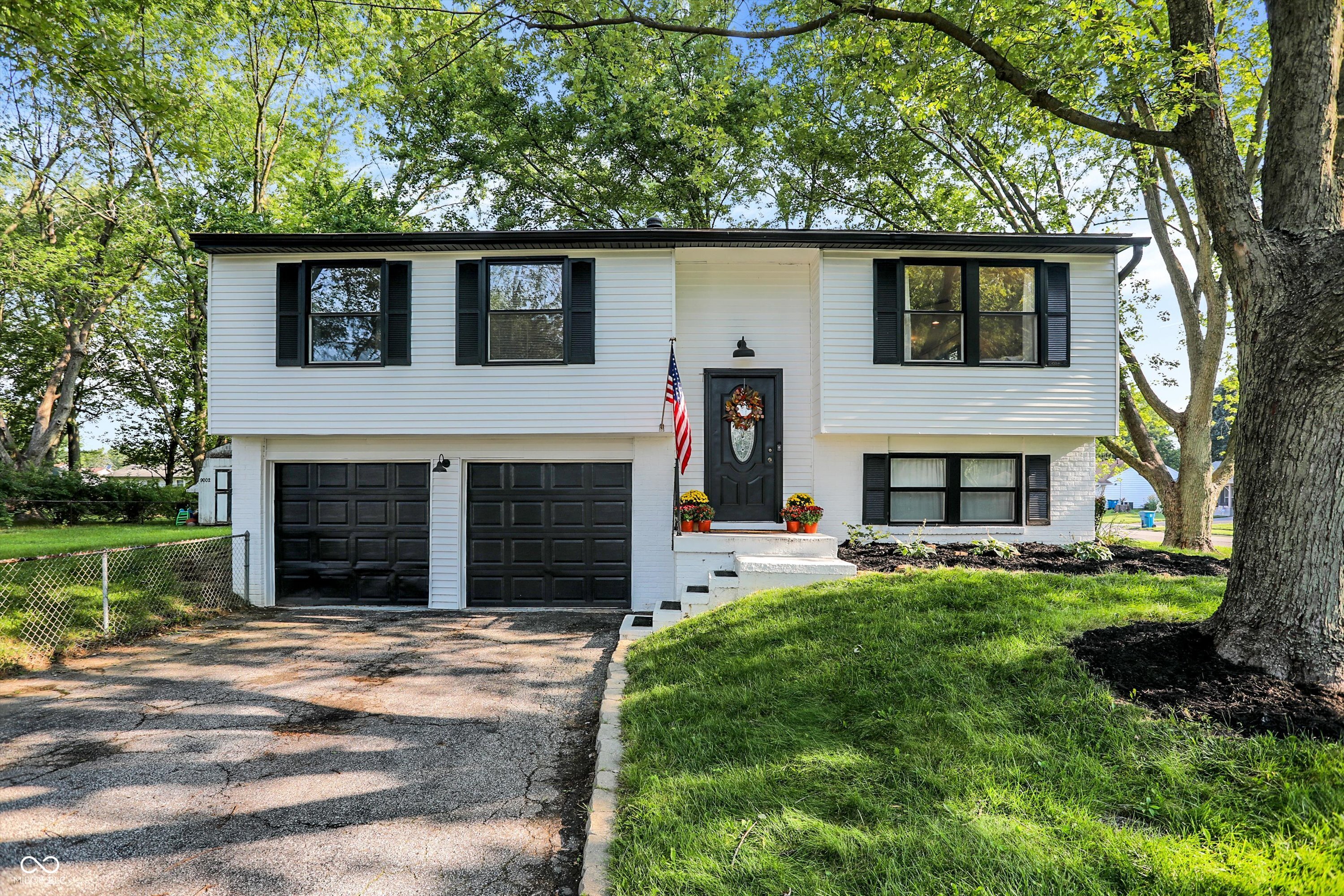 9002 Caminito Court Indianapolis IN 46234