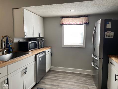 1913 Albany Street Beech Grove IN 46107