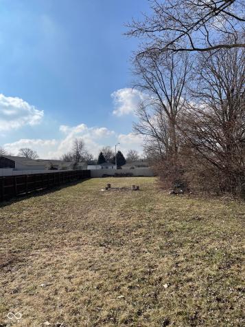 1913 Albany Street Beech Grove IN 46107