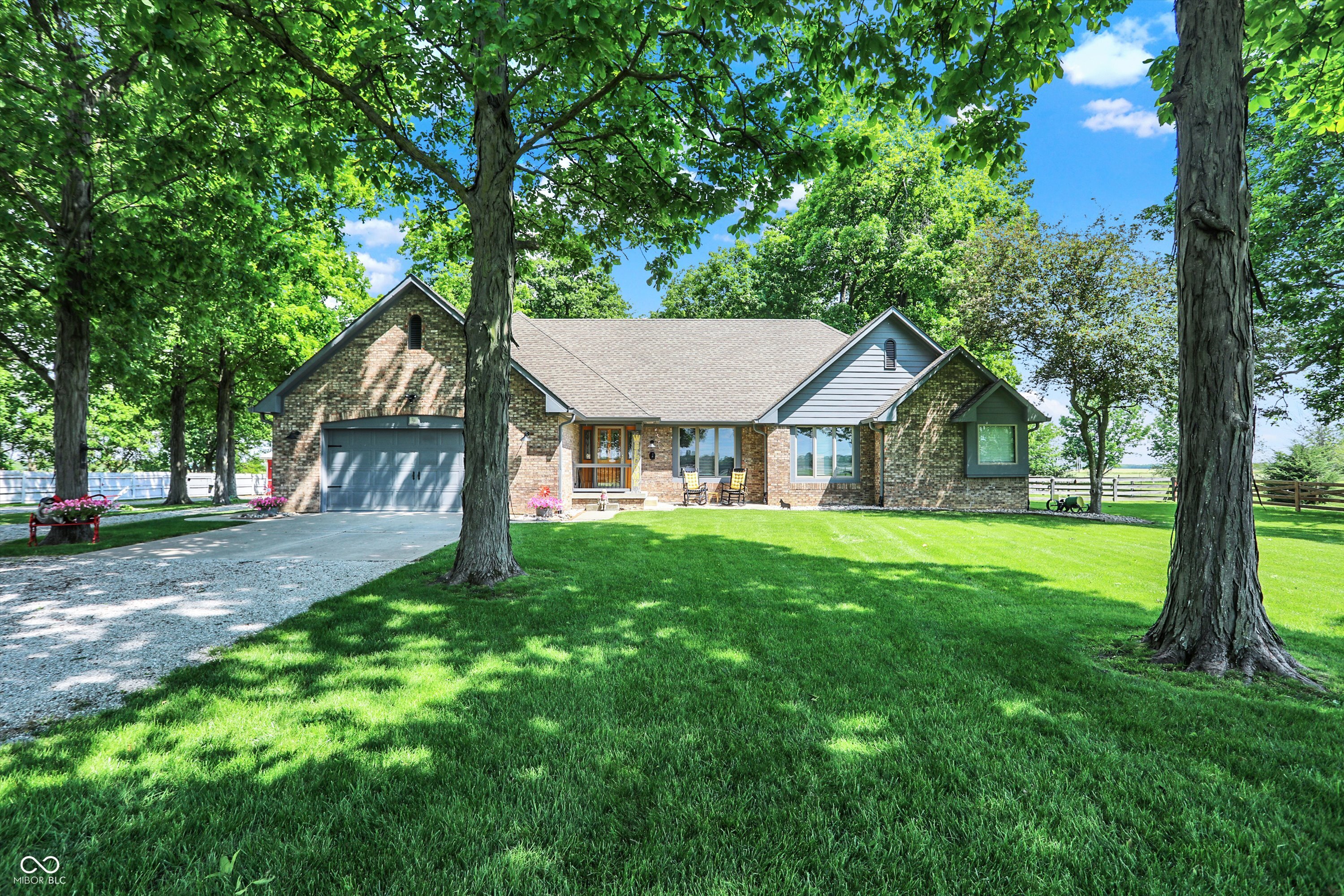 10910 W Us Highway 40 Charlottesville IN 46117