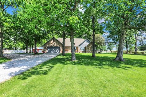 10910 W Us Highway 40 Charlottesville IN 46117