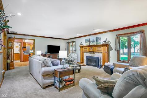 10910 W Us Highway 40 Charlottesville IN 46117