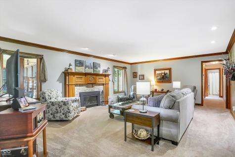 10910 W Us Highway 40 Charlottesville IN 46117