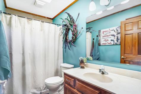 10910 W Us Highway 40 Charlottesville IN 46117