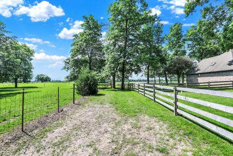 10910 W Us Highway 40 Charlottesville IN 46117