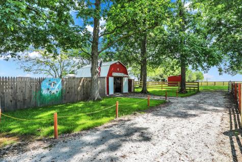 10910 W Us Highway 40 Charlottesville IN 46117