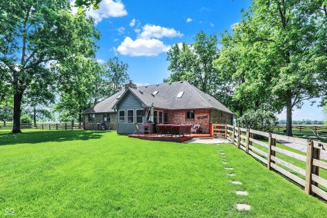 10910 W Us Highway 40 Charlottesville IN 46117