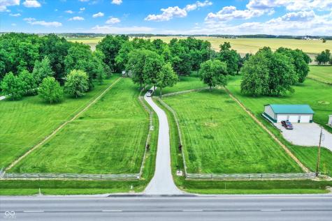 10910 W Us Highway 40 Charlottesville IN 46117