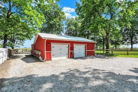 10910 W Us Highway 40 Charlottesville IN 46117